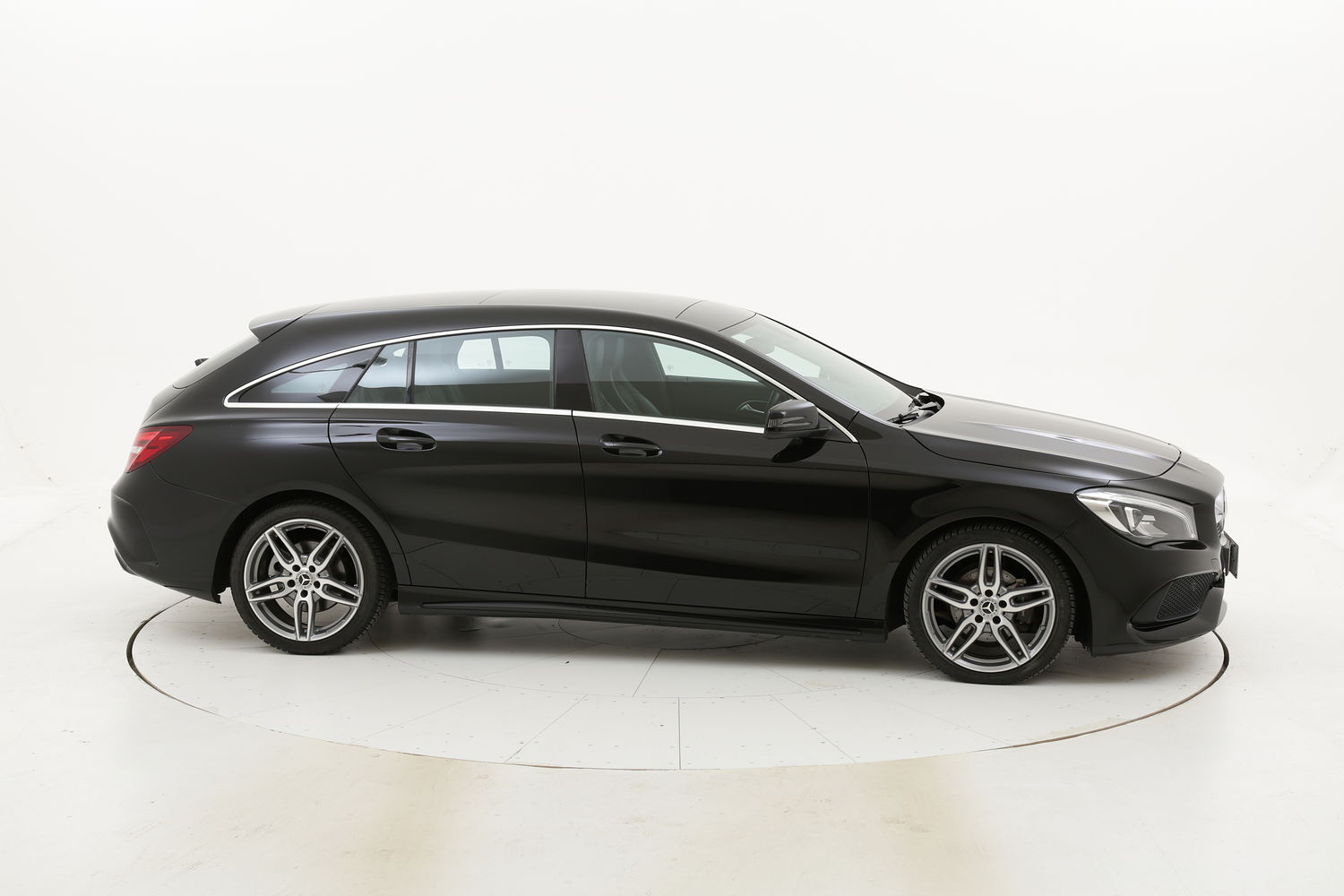 Mercedes Classe CLA usata del 2017 con 71.181 km