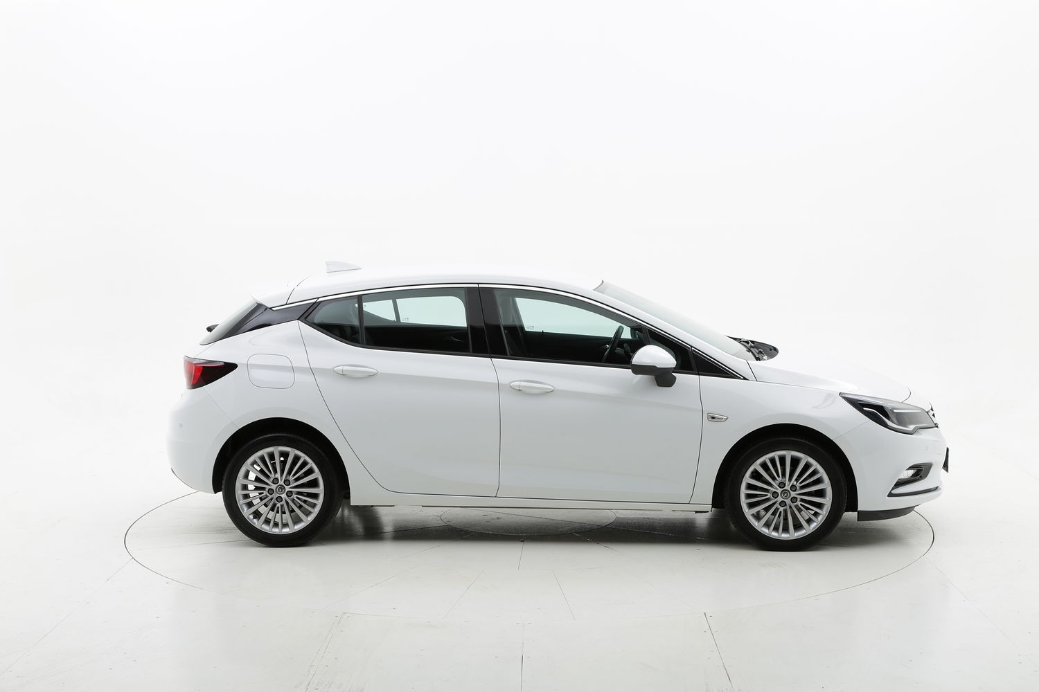 Opel Astra usata del 2017 con 37.197 km