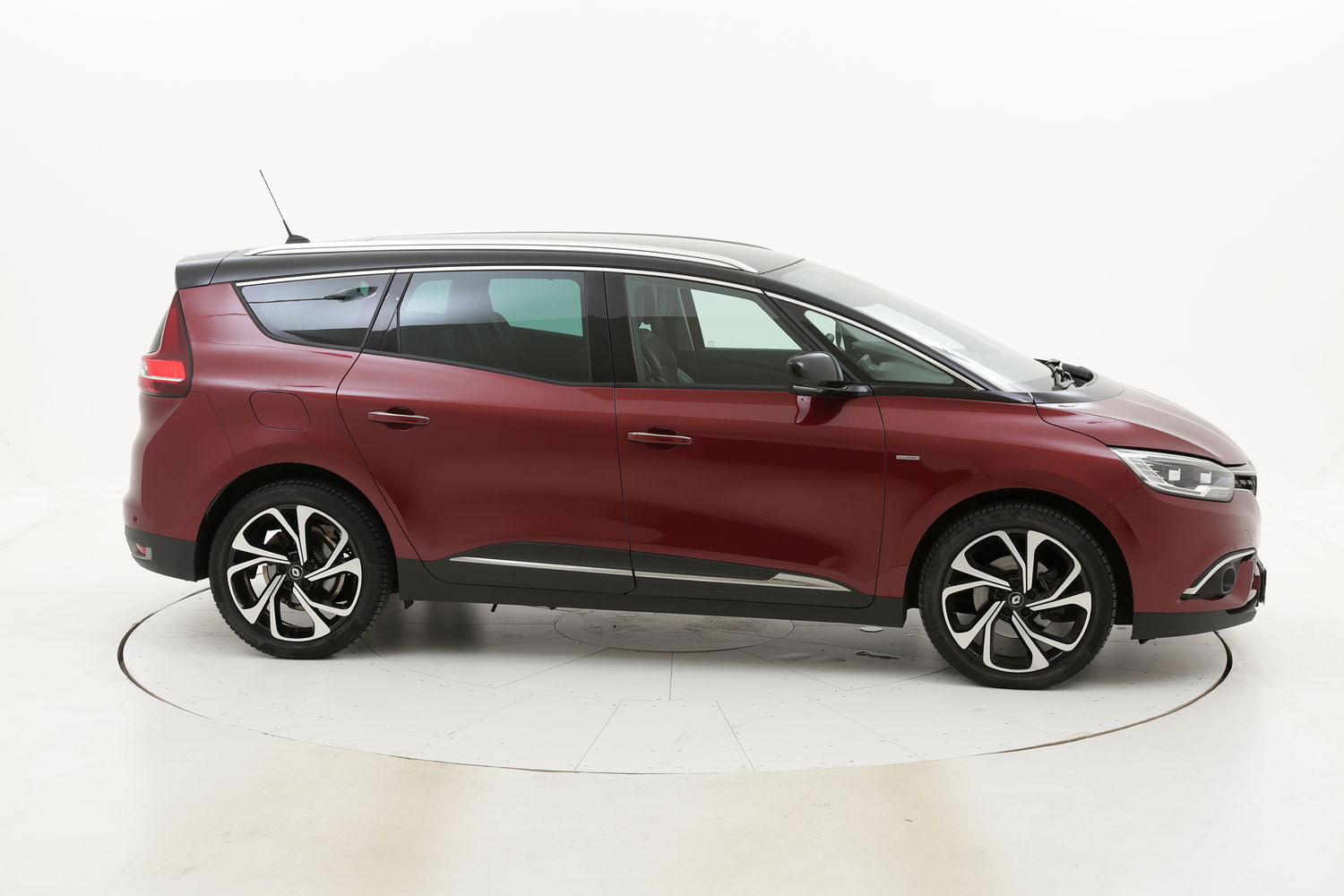Renault Grand Scénic usata del 2017 con 42.239 km