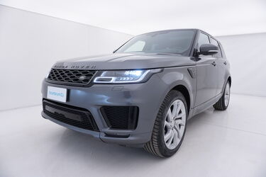 Visione frontale di Land Rover Range Rover Sport