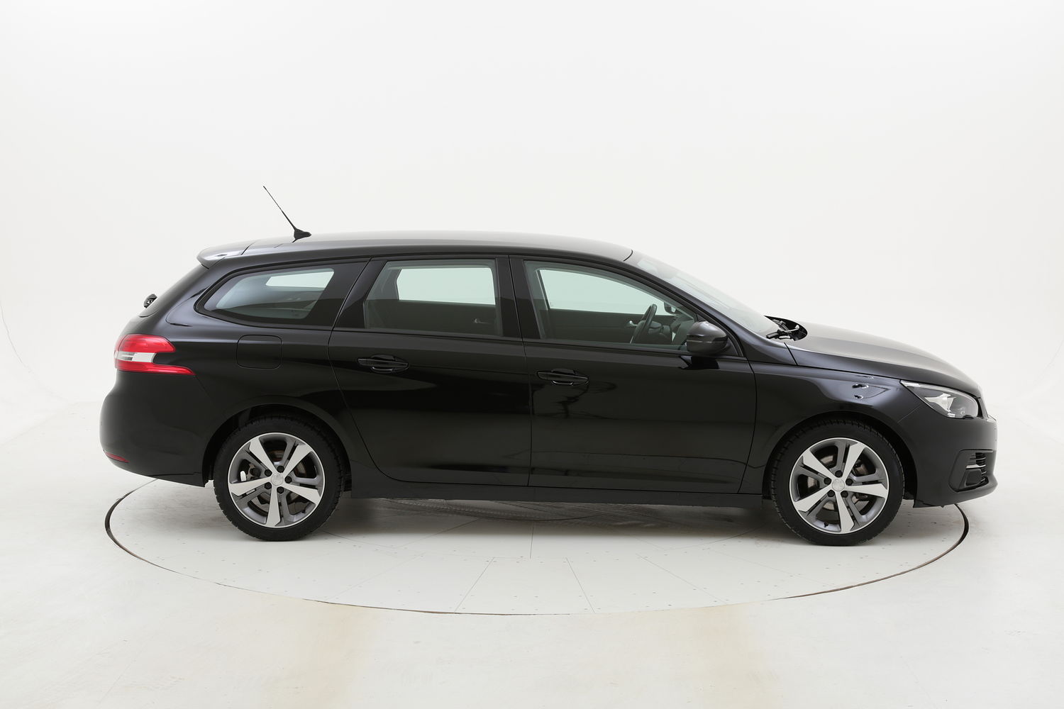 Peugeot 308 usata del 2017 con 27.630 km