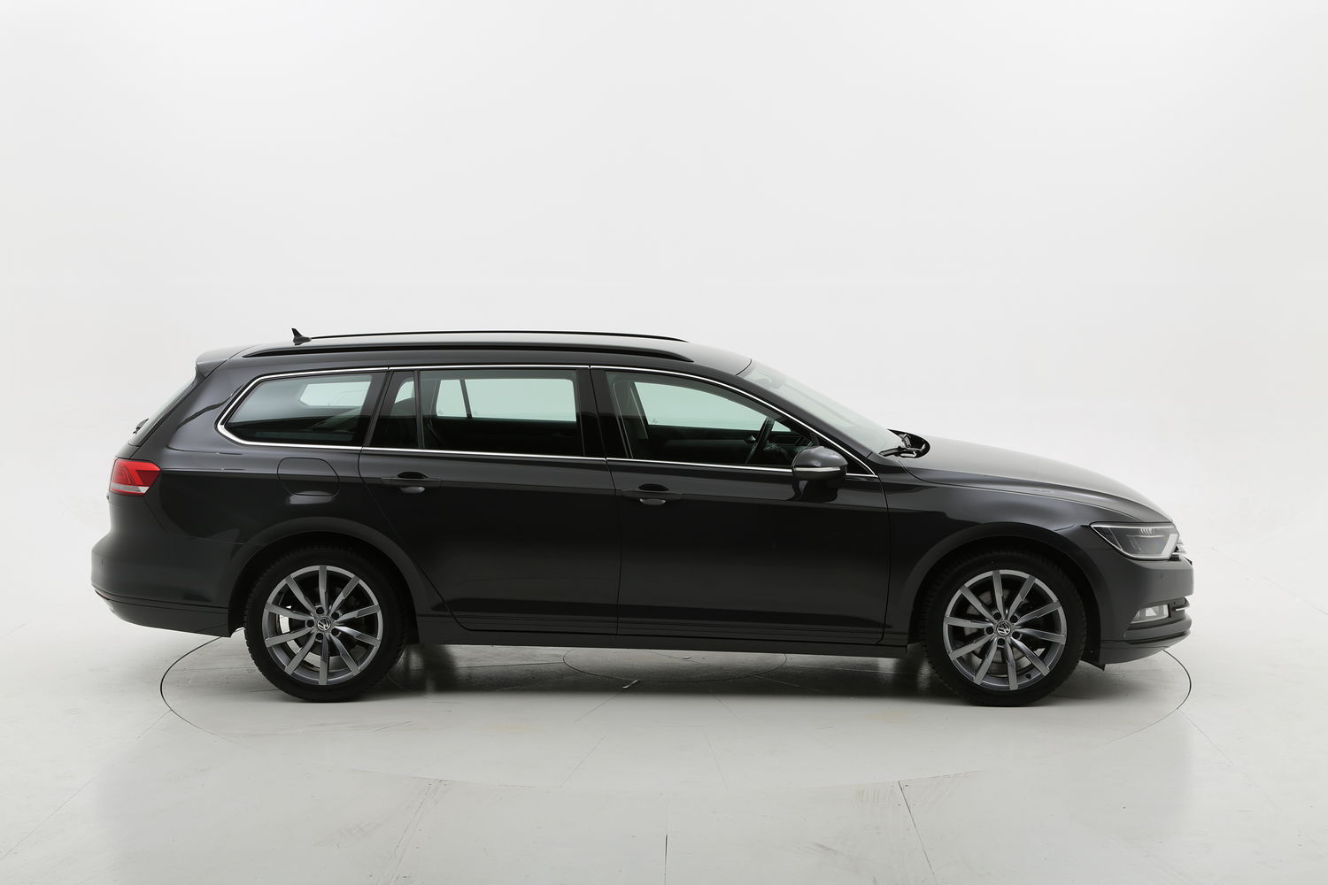 Volkswagen Passat usata del 2015 con 130.946 km