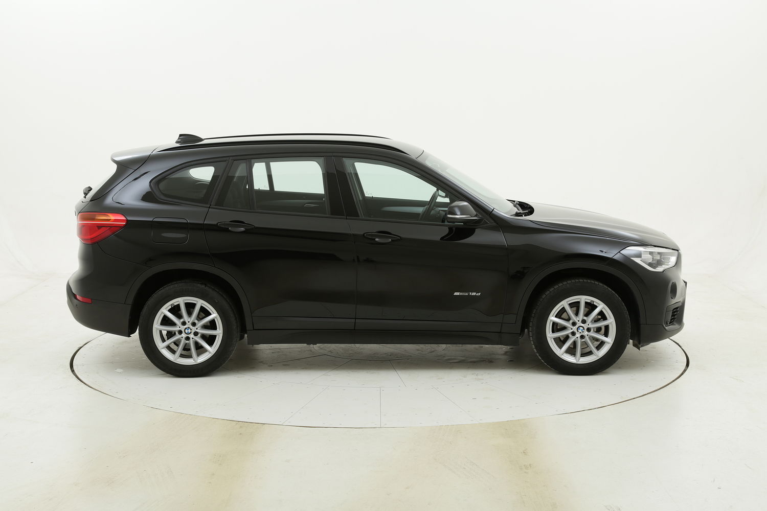 BMW X1 16d sDrive Business usata del 2017 con 38.431 km