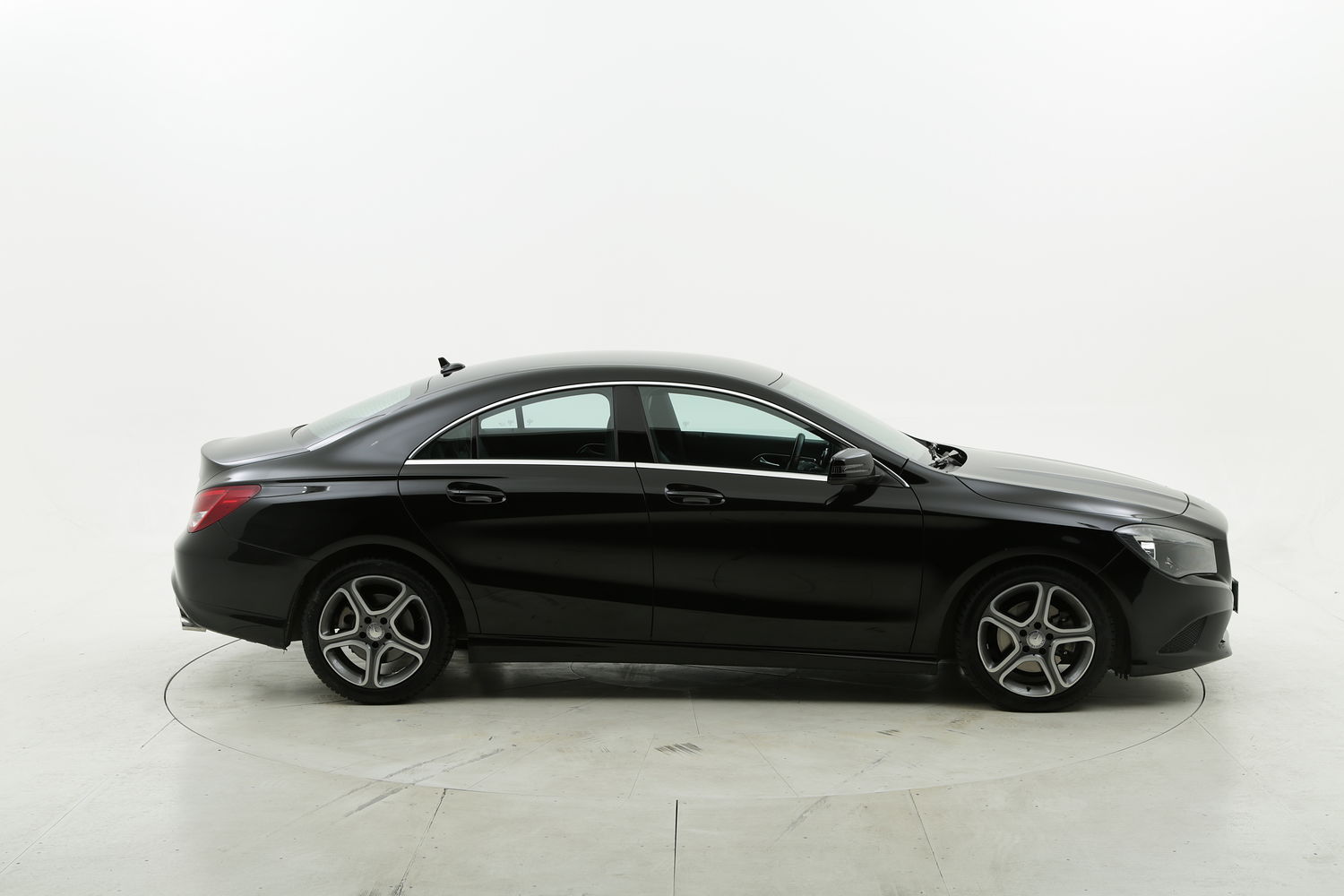 Mercedes CLA usata del 2015 con 67.606 km