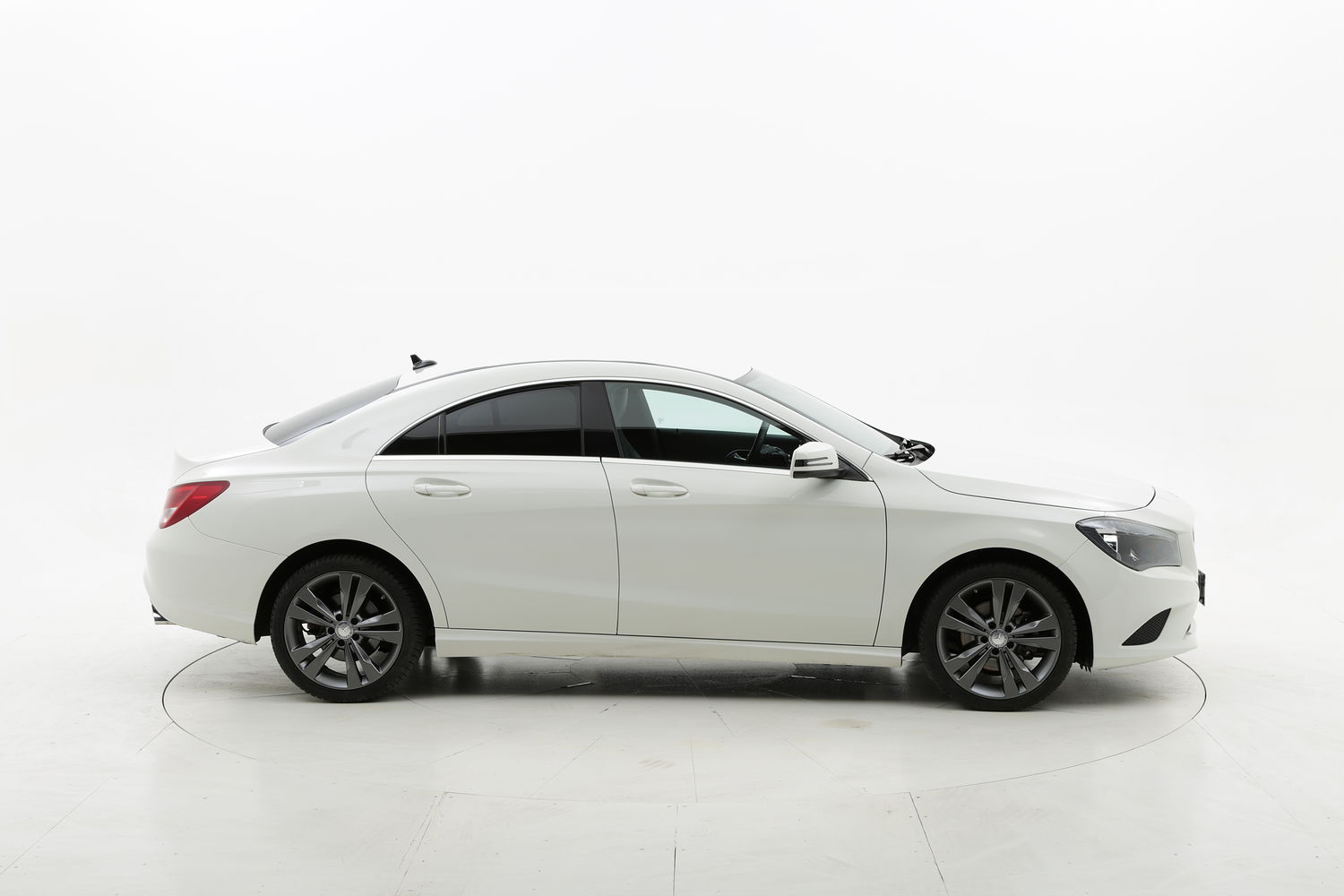 Mercedes CLA usata del 2015 con 100.425 km