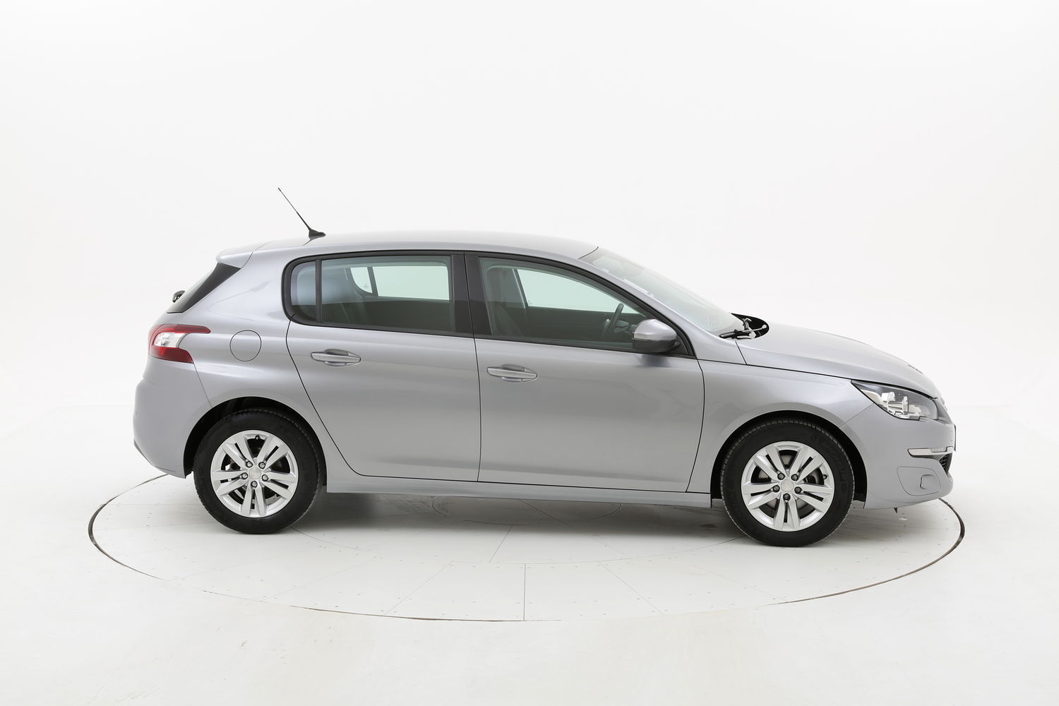 Peugeot 308 usata del 2017 con 28.521 km