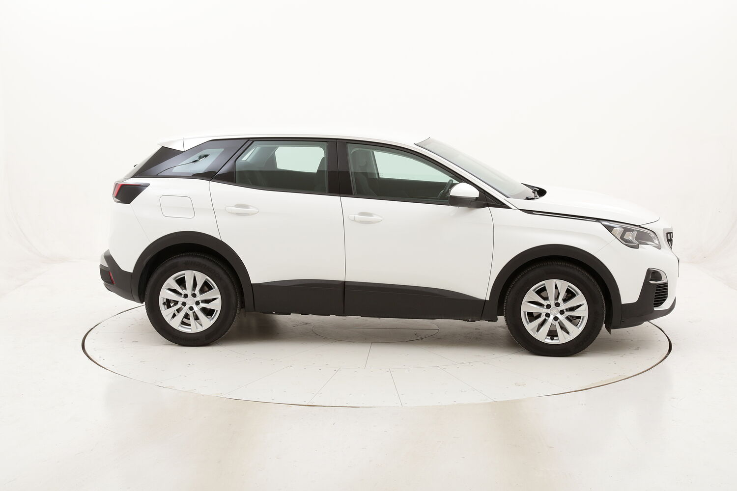 Peugeot 3008 Business EAT8 usata del 2018 con 48.323 km