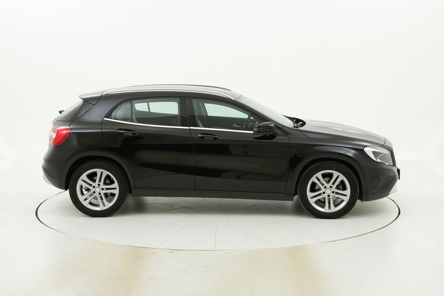 Mercedes Classe GLA usata del 2017 con 72.712 km