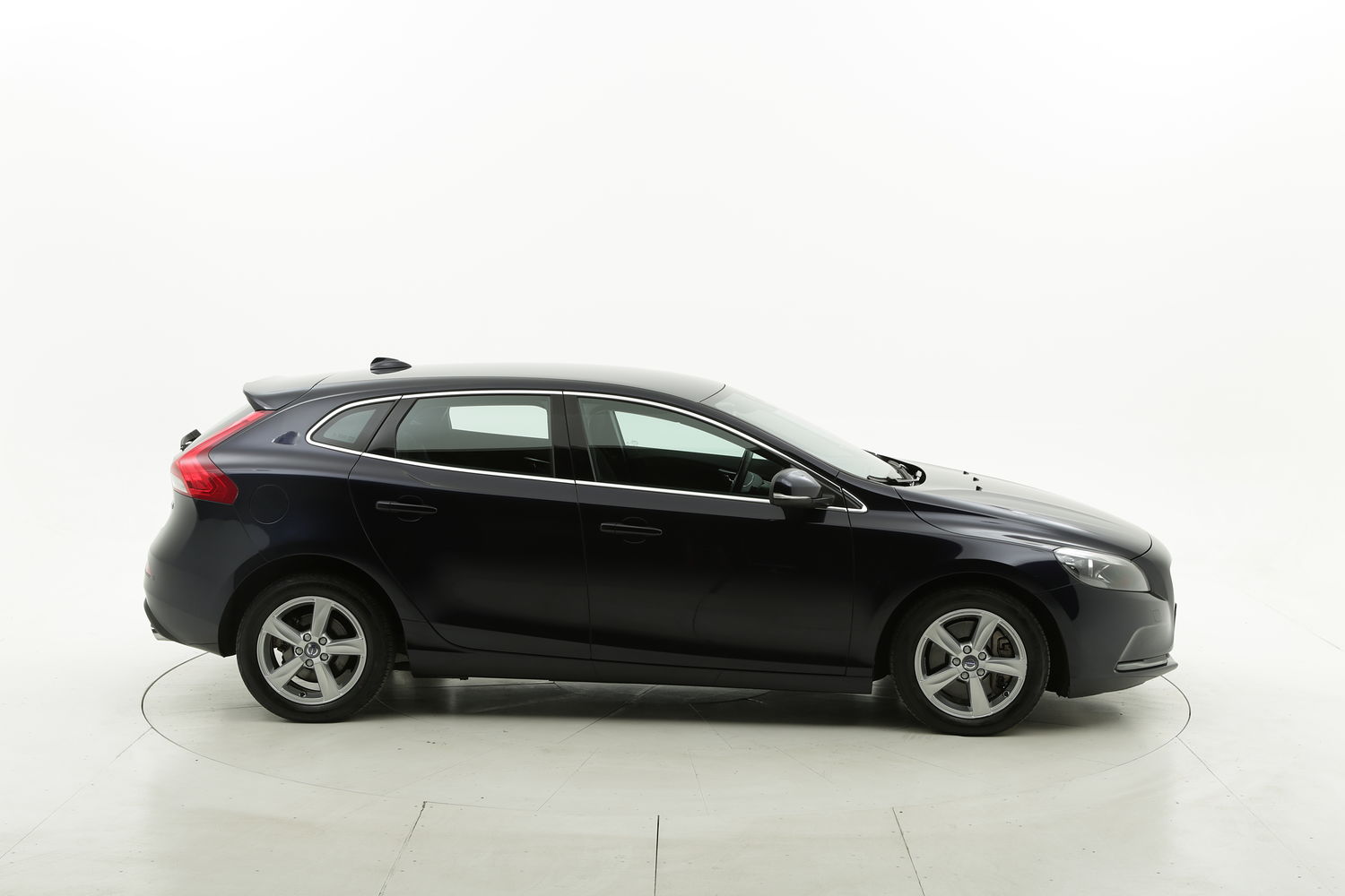 Volvo V40 usata del 2015 con 85.930 km