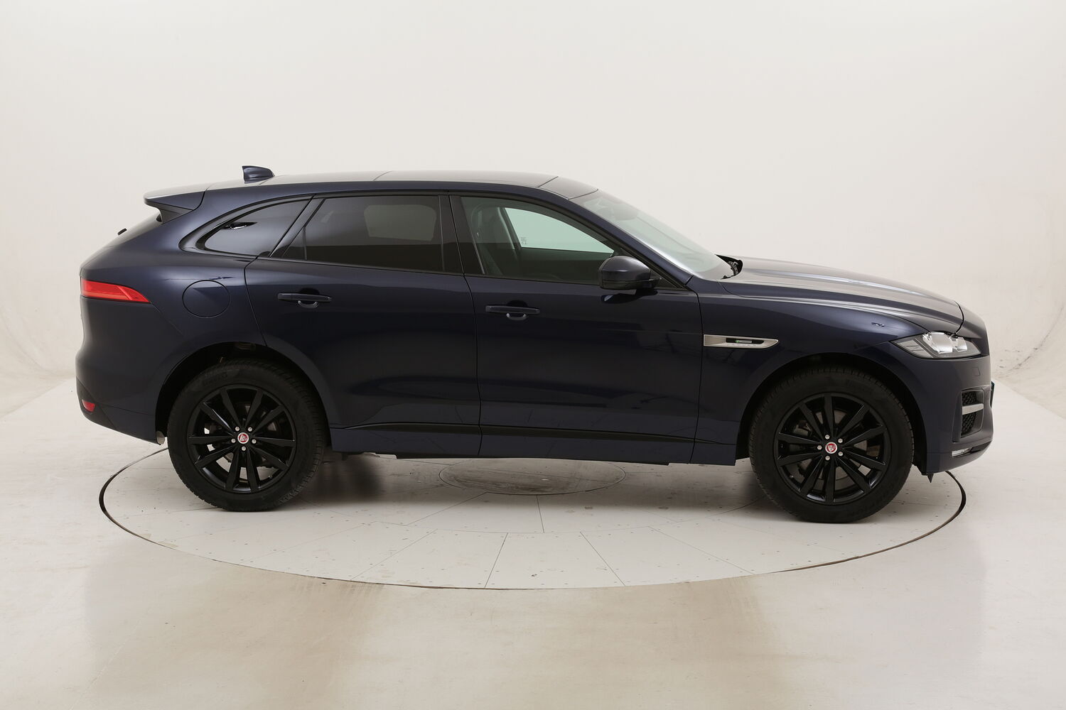 Jaguar F-Pace R-Sport AWD Aut. usata del 2017 con 67.836 km