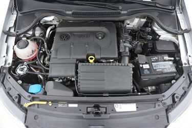 Volkswagen Polo Vano motore Vano motore di Volkswagen Polo