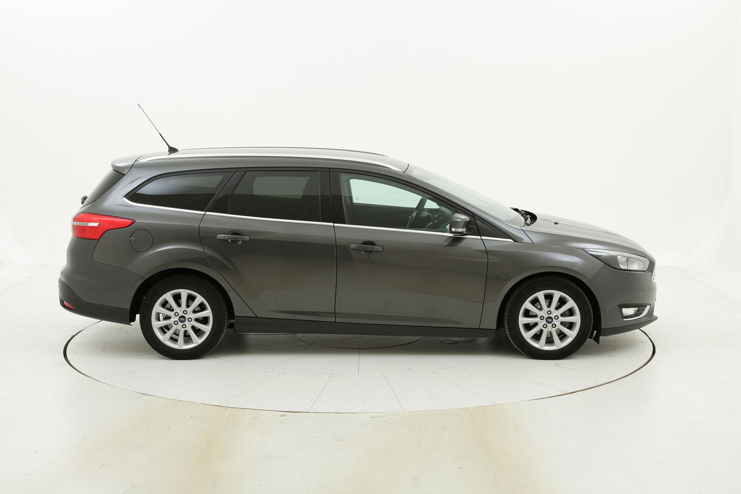 Ford Focus usata del 2016 con 105.451 km