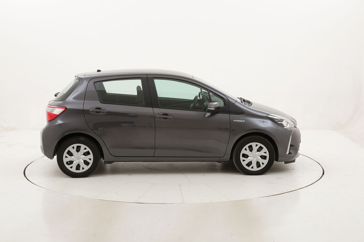 Toyota Yaris Hybrid Business usata del 2018 con 35.334 km