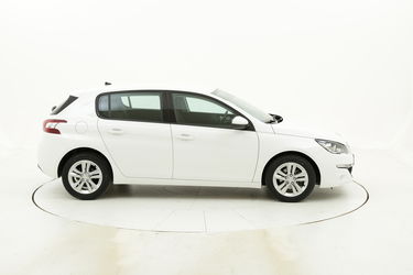 Peugeot 308 usata del 2017 con 105.668 km