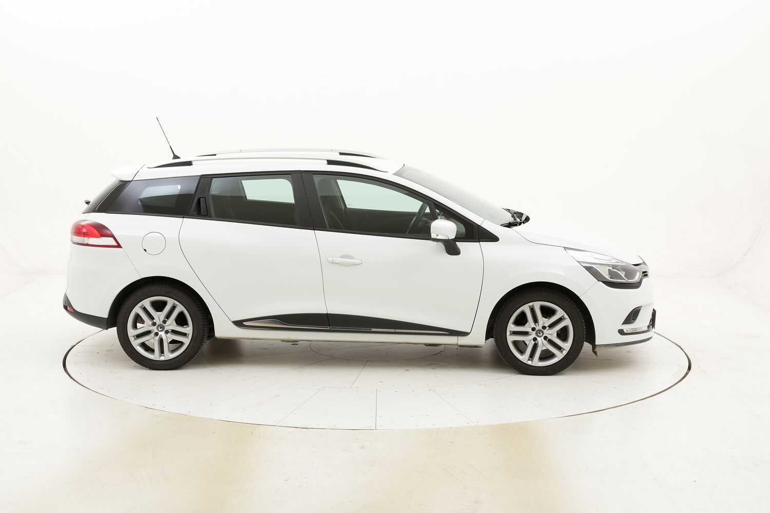 Renault Clio Sporter Business usata del 2019 con 87.159 km
