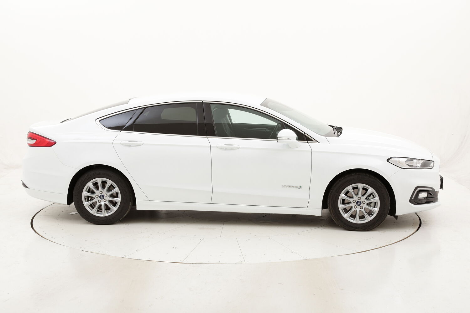 Ford Mondeo Hybrid Titanium Business usata del 2019 con 43.056 km