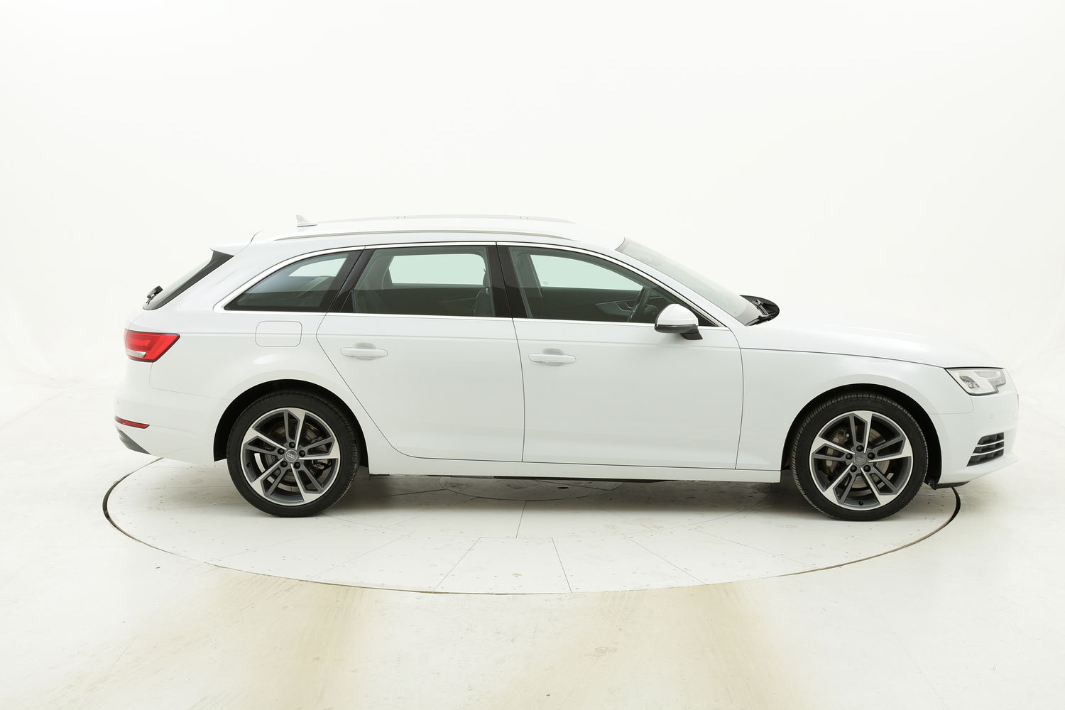 Audi A4 usata del 2017 con 57.684 km