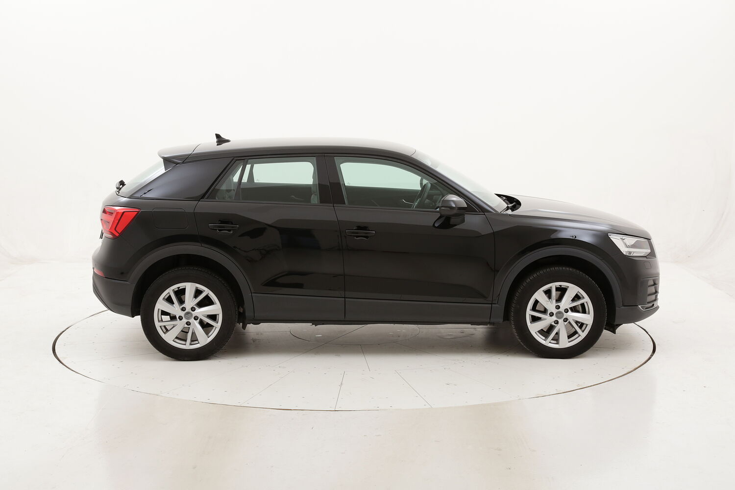 Audi Q2 Business usata del 2017 con 76.746 km
