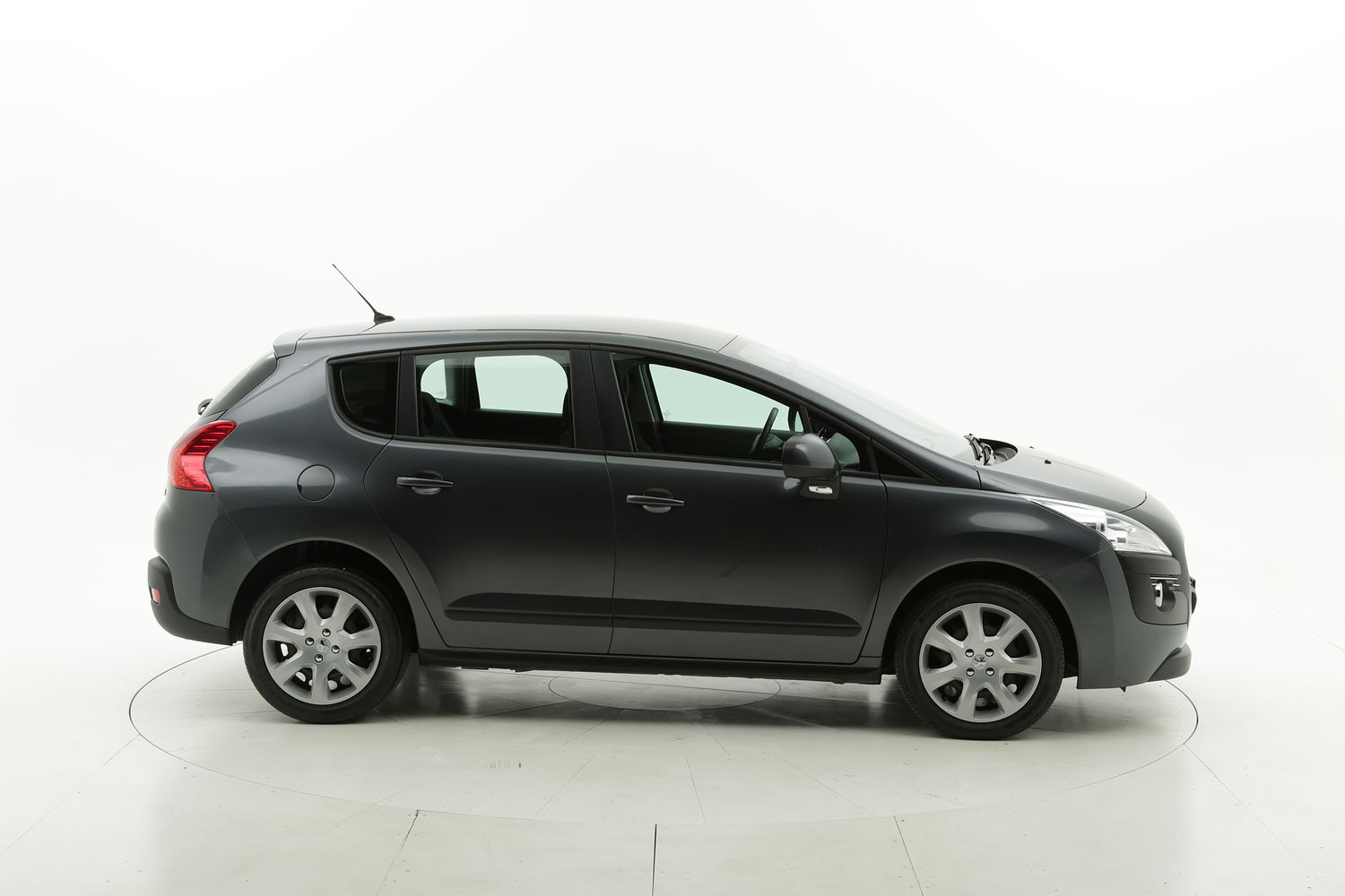 Peugeot 3008 usata del 2013 con 141.894 km