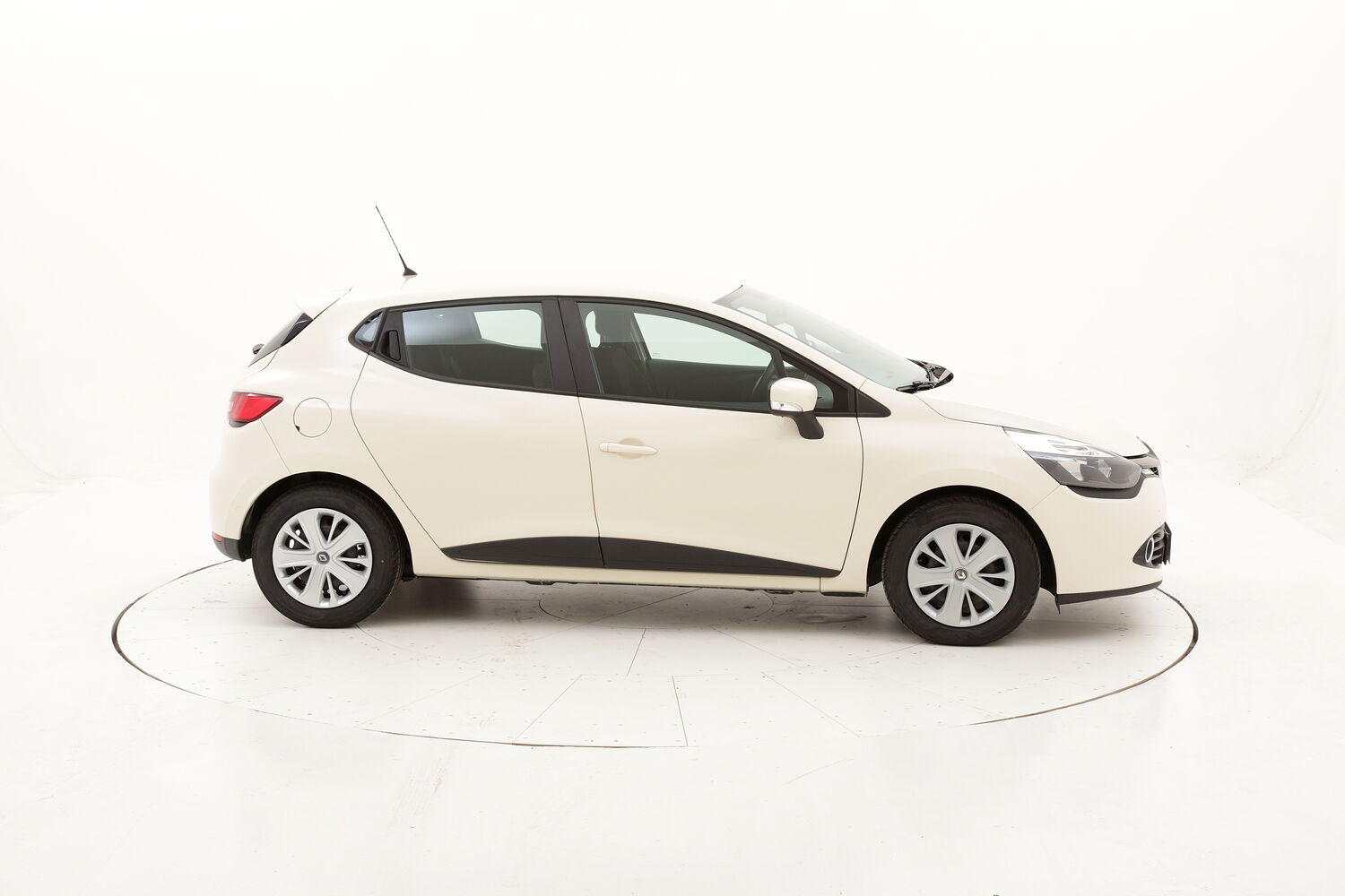 Renault Clio Energy Life usata del 2016 con 95.344 km