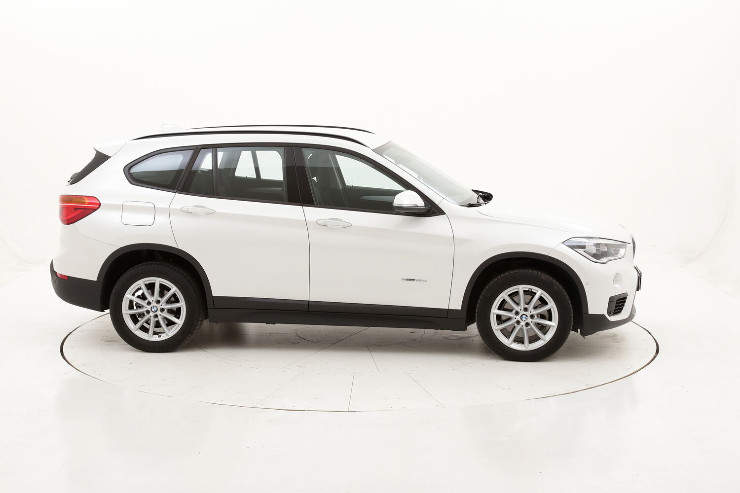 BMW X1 18d sDrive Business Aut. usata del 2018 con 23.977 km