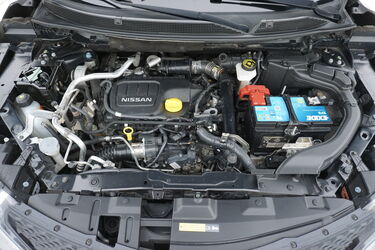 Nissan Qashqai Vano motore Vano motore di Nissan Qashqai