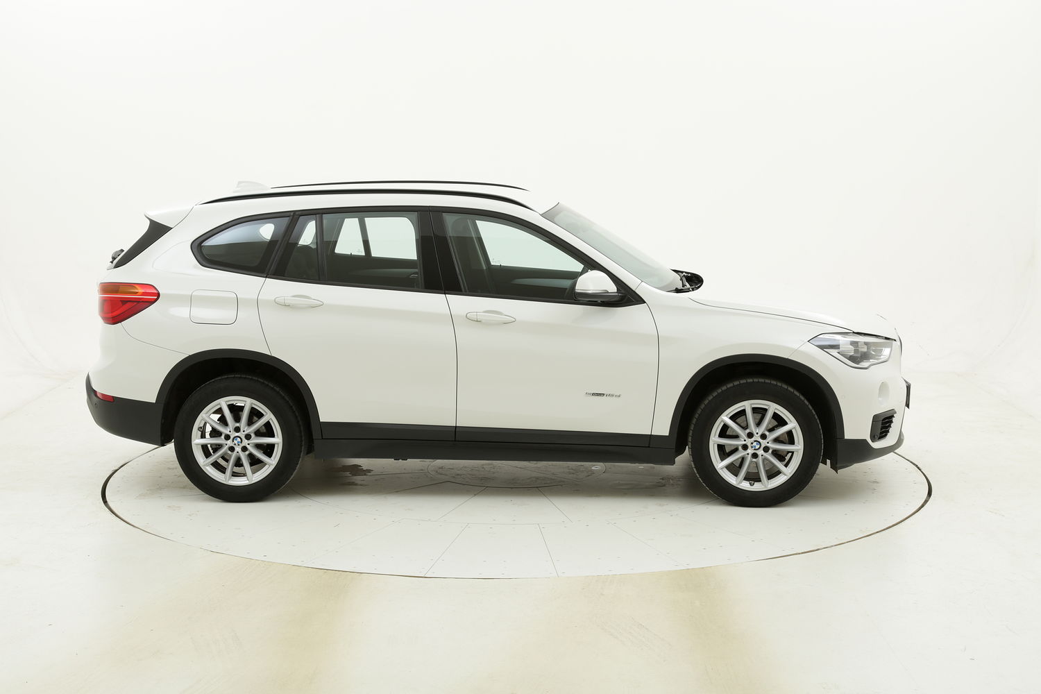 BMW X1 18d sDrive Business aut. usata del 2017 con 48.357 km