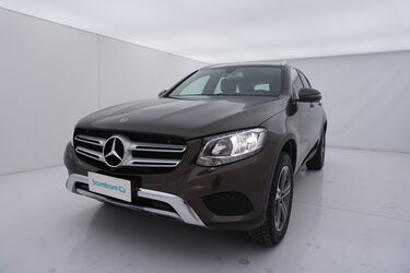 Mercedes GLC Visione frontale Visione frontale di Mercedes GLC