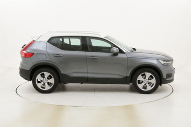 Volvo XC40 D4 Momentum Geartronic usata del 2018 con 36.284 km