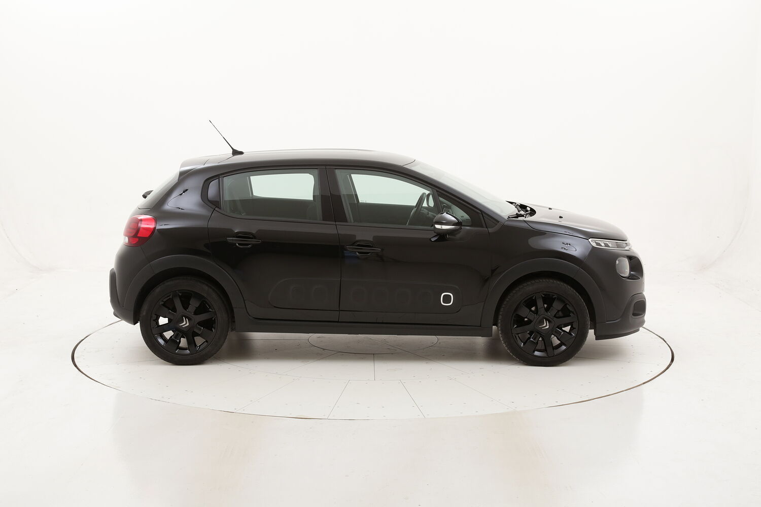 Citroen C3 Shine GPL usata del 2018 con 25.527 km