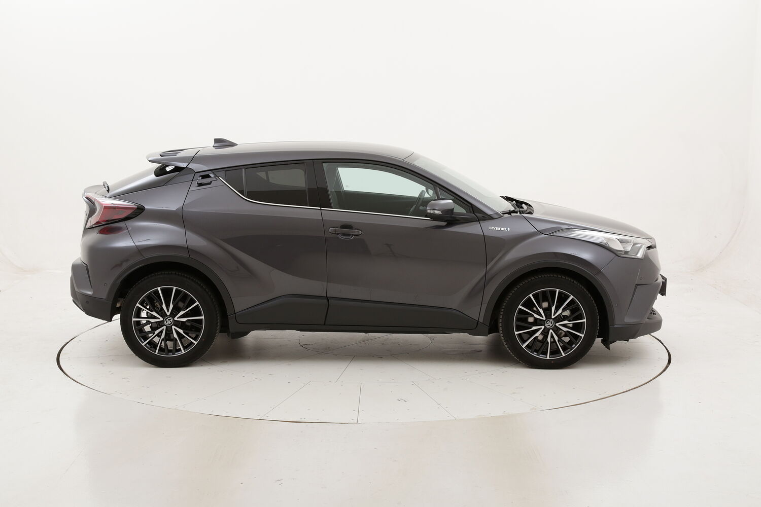 Toyota C-HR Hybrid Lounge usata del 2019 con 29.711 km