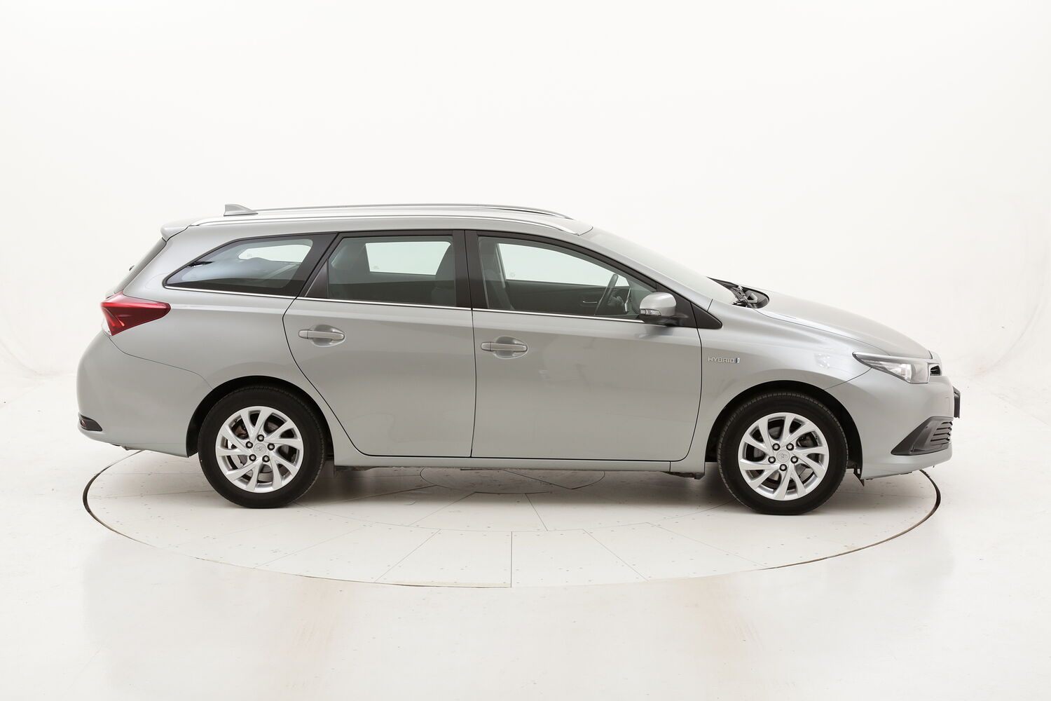 Toyota Auris TS Hybrid Business usata del 2018 con 63.602 km