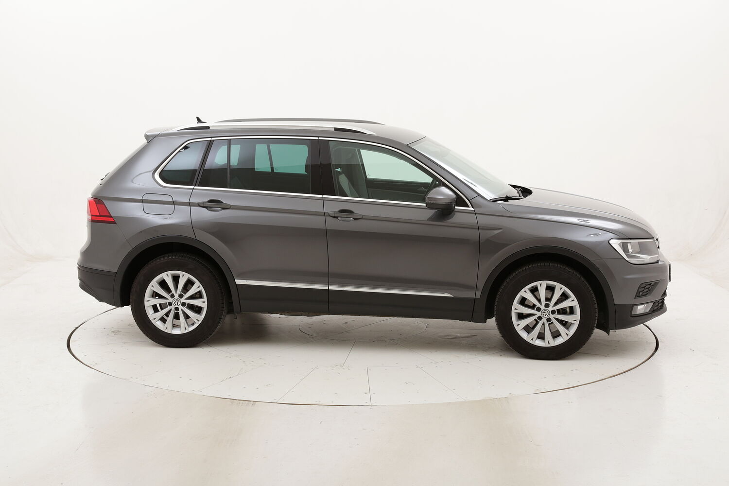 Volkswagen Tiguan Business 4Motion DSG usata del 2017 con 97.671 km
