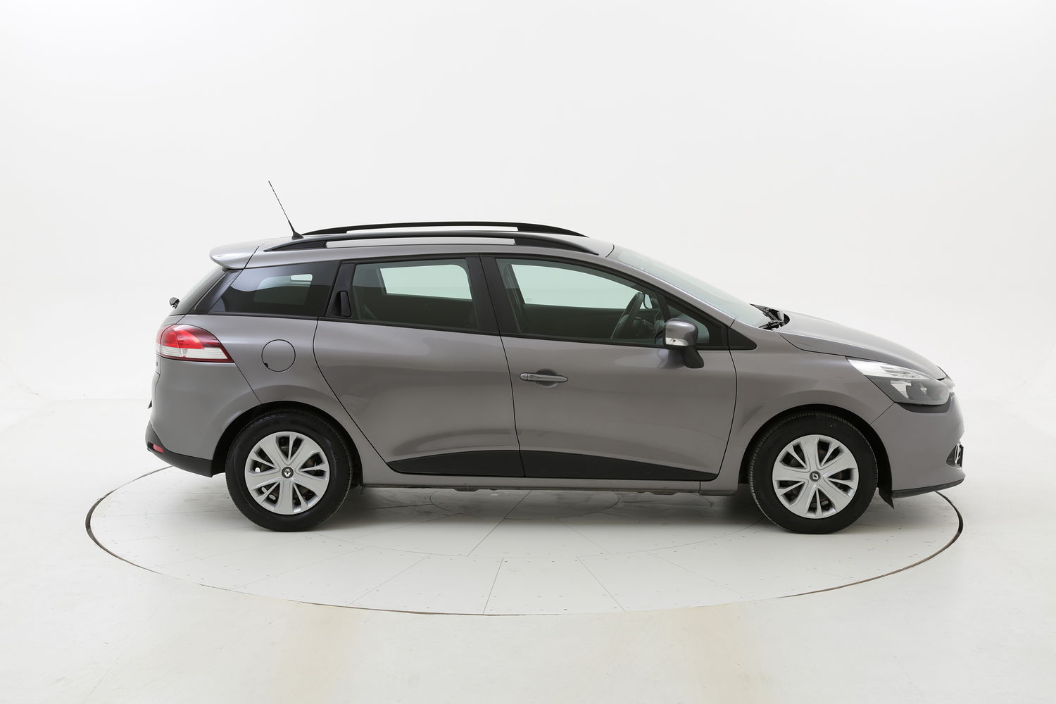 Renault Clio usata del 2016 con 112.463 km