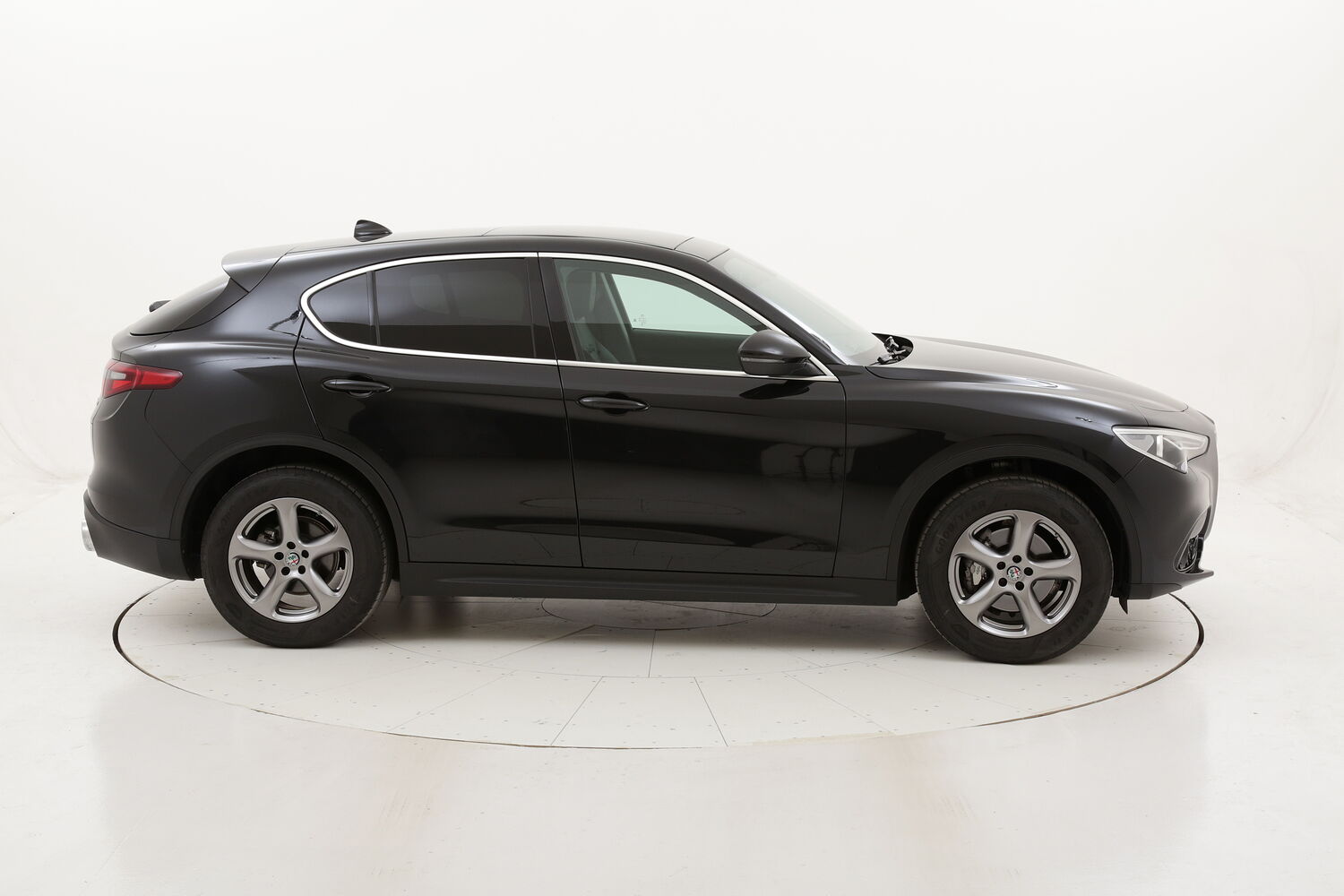 Alfa Romeo Stelvio Executive Q4 AT8 usata del 2018 con 44.499 km