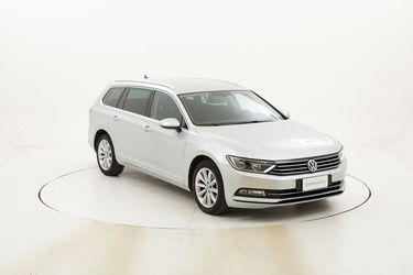 Volkswagen Passat Variant Business DSG usata del 2017 con 120.375 km