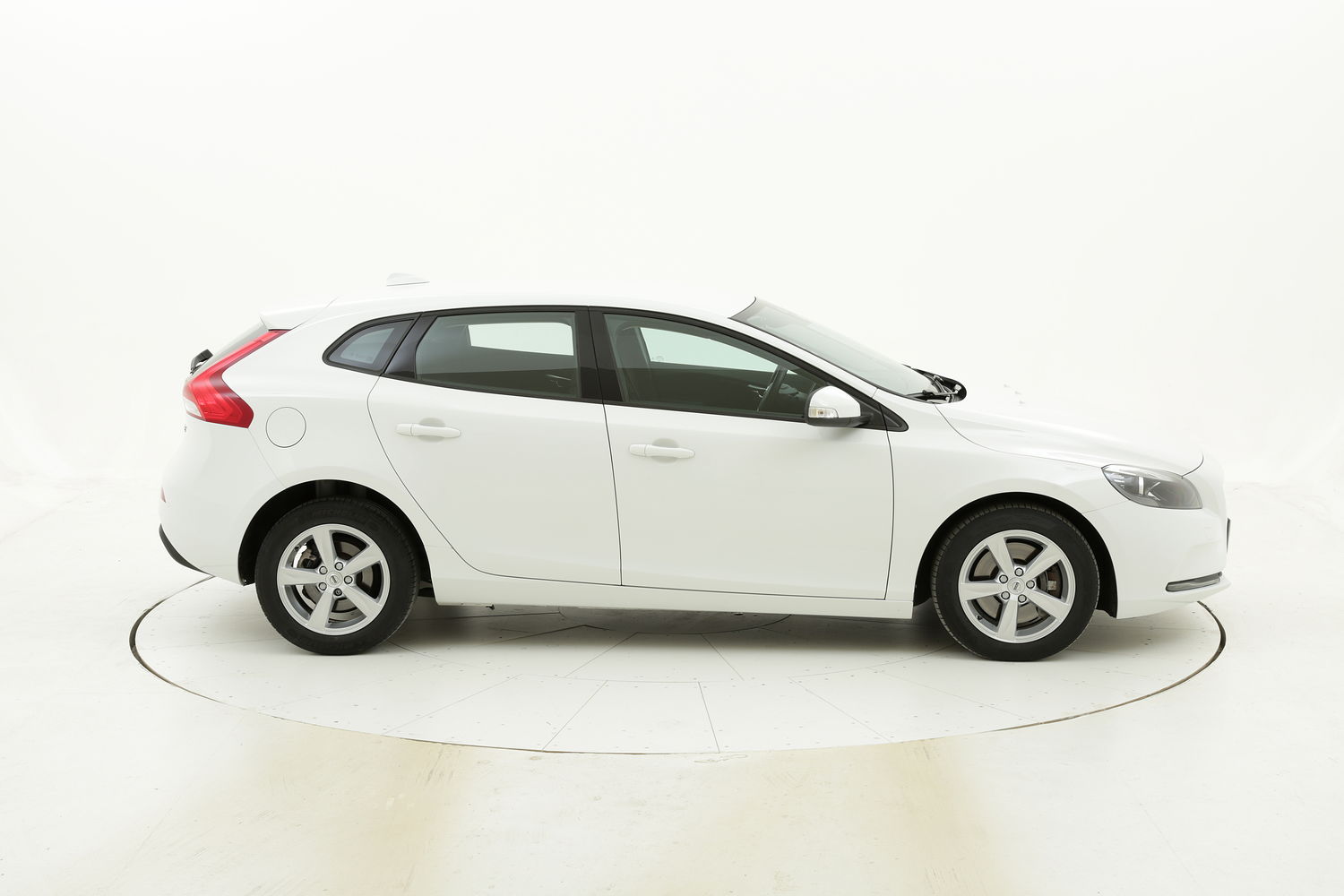 Volvo V40 usata del 2018 con 120.592 km