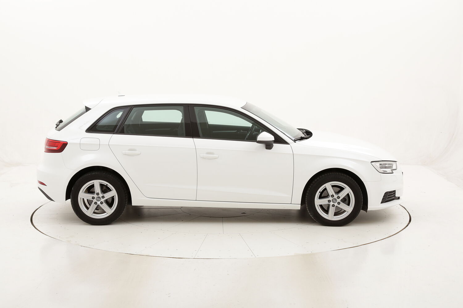 Audi A3 SPB Business S tronic usata del 2017 con 54.215 km
