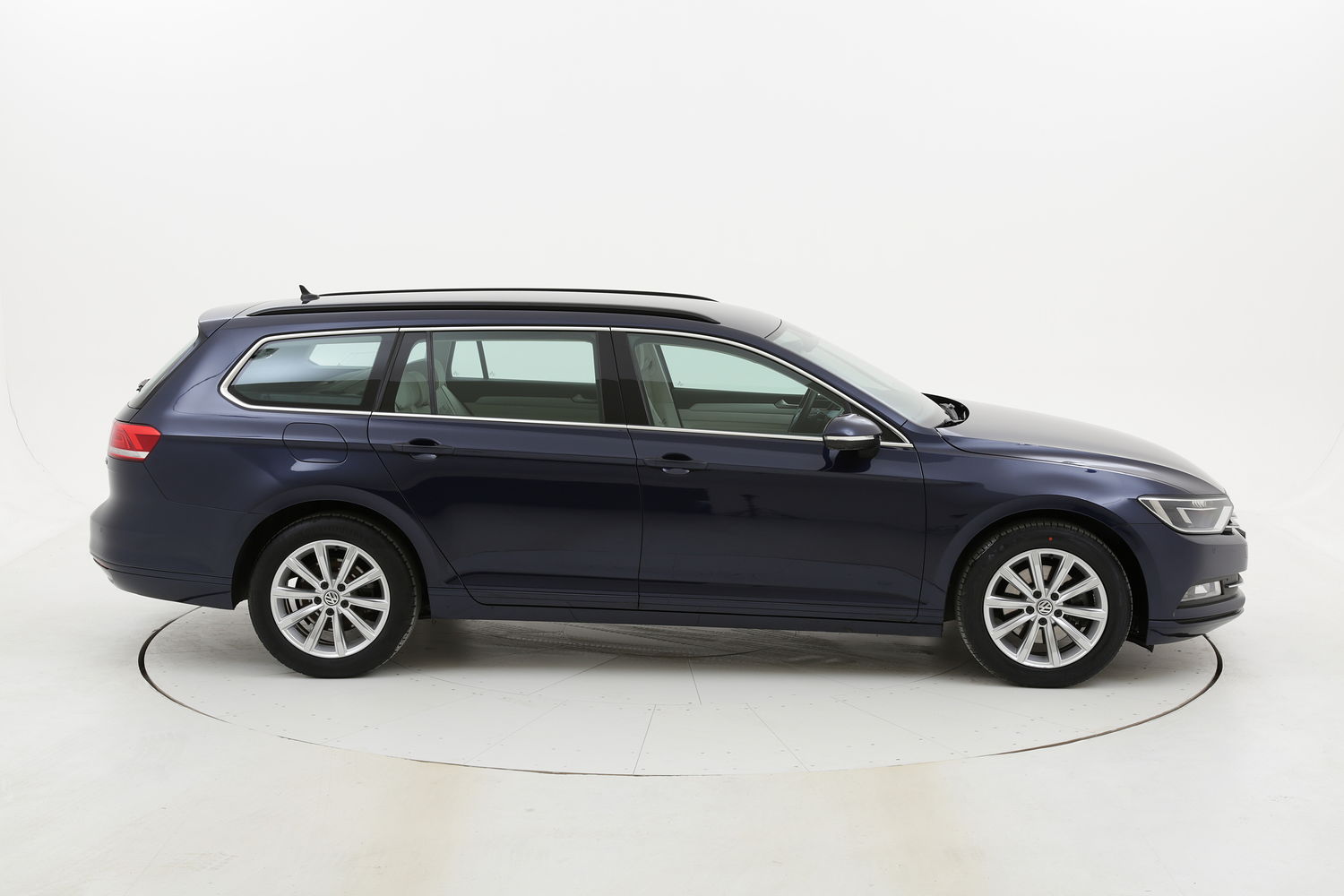 Volkswagen Passat usata del 2016 con 134.561 km
