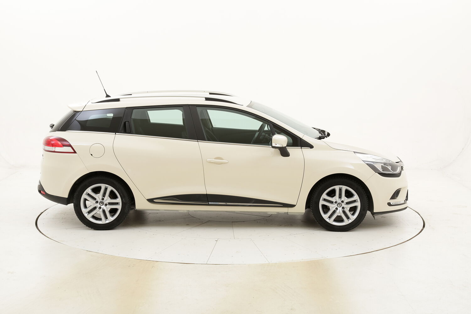 Renault Clio Sporter Energy Zen usata del 2017 con 74.349 km