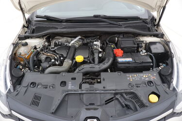 Renault Clio Vano motore Vano motore di Renault Clio