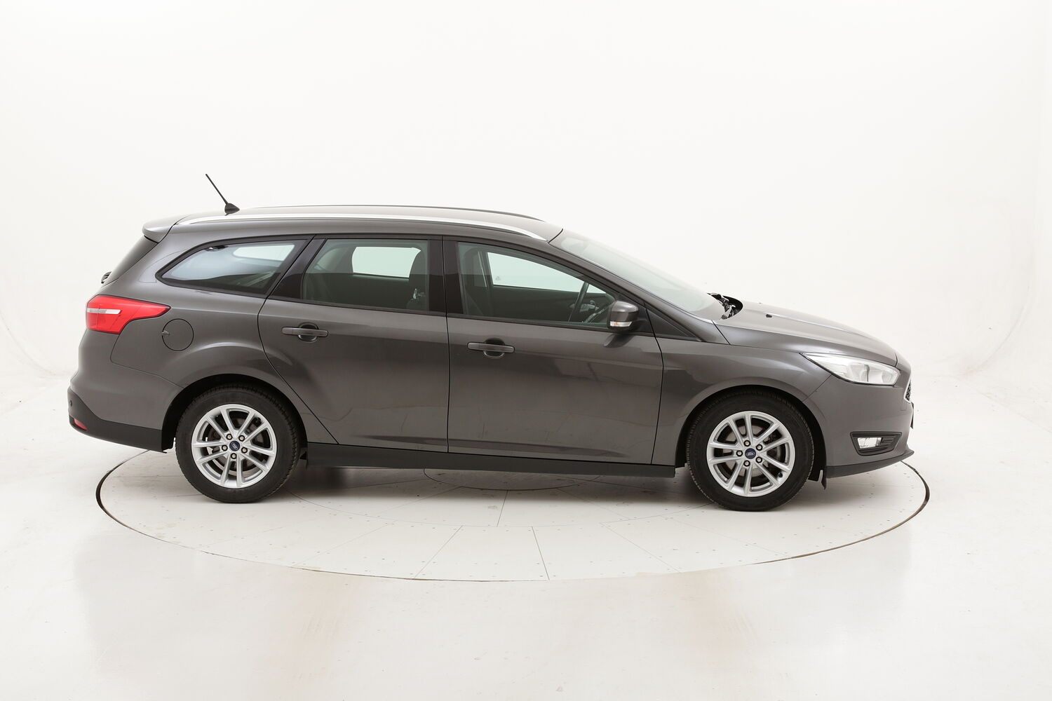 Ford Focus SW Business usata del 2017 con 105.731 km