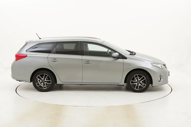 Toyota Auris Hybrid Active Plus usata del 2015 con 69.436 km
