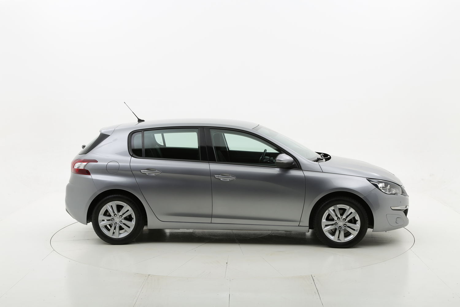 Peugeot 308 usata del 2014 con 89.970 km