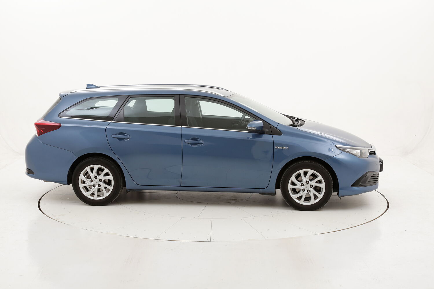 Toyota Auris TS Hybrid Active usata del 2017 con 66.222 km