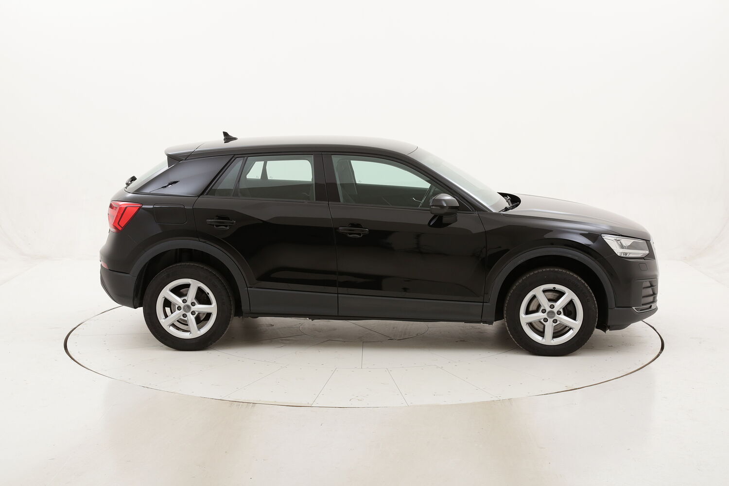 Audi Q2 Business usata del 2017 con 84.576 km