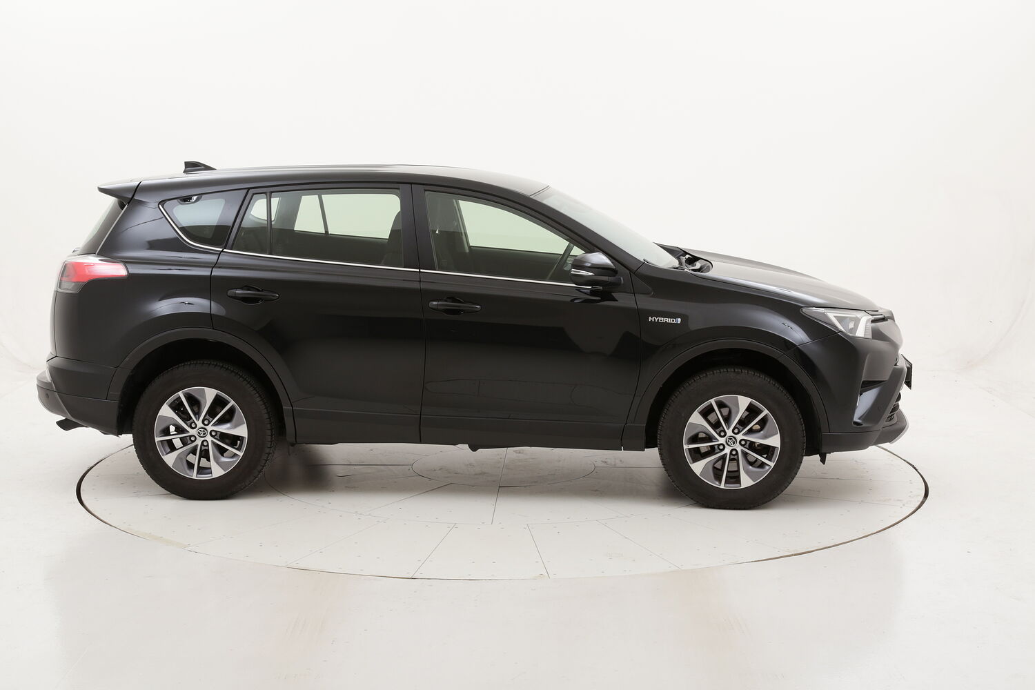 Toyota RAV4 Hybrid Business usata del 2018 con 67.681 km