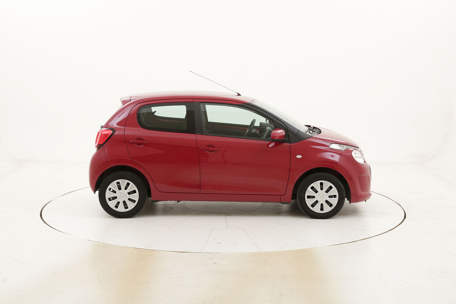 Citroen C1 Feel usata del 2017 con 26.926 km