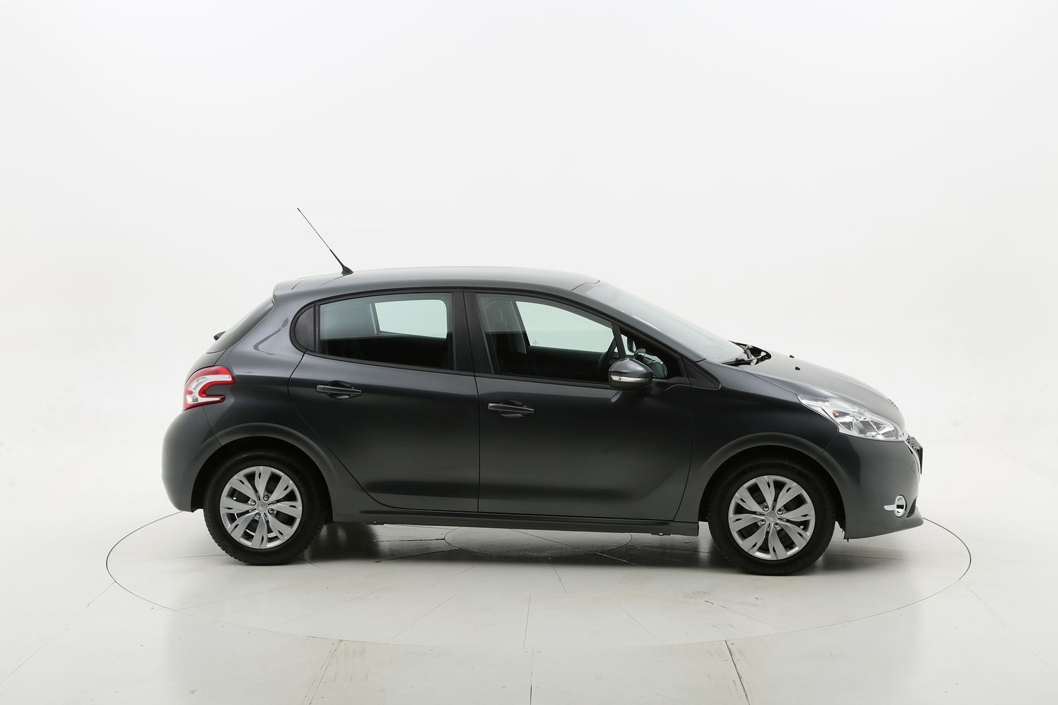 Peugeot 208 usata del 2015 con 34.878 km