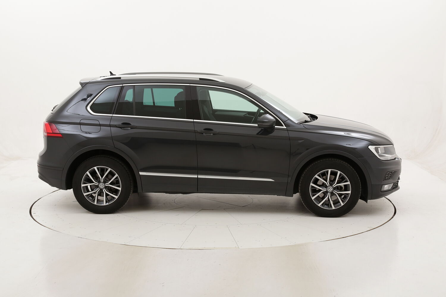 Volkswagen Tiguan Business usata del 2017 con 45.576 km